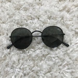 QUAY AUSTRALIA Mod Star Sunnies